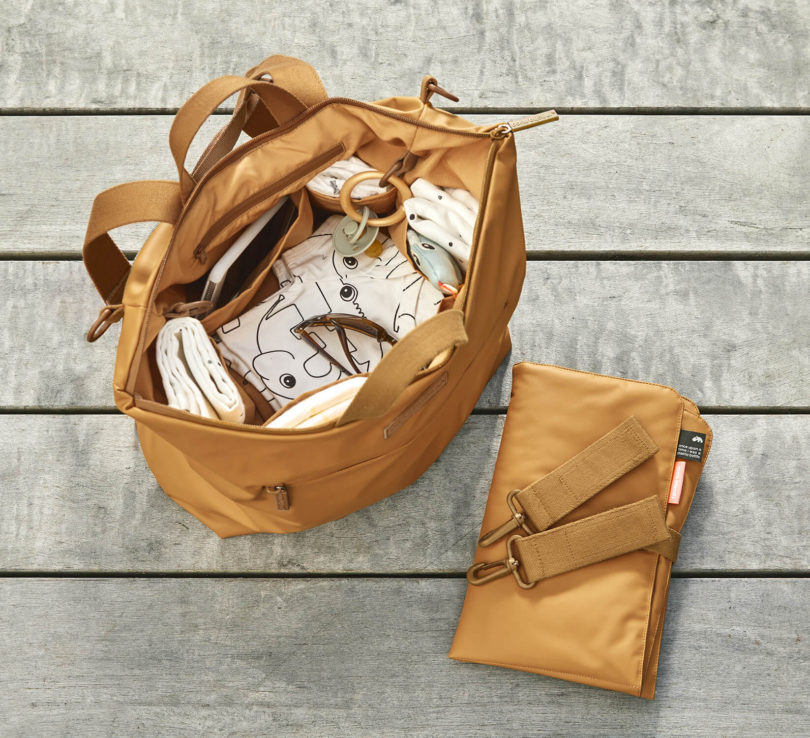 ChangingBackpack_mustard_recycledPET_1_Lrs